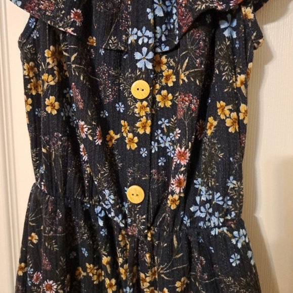 Fashion dress.  Size 12 (10) - Picture 2 of 8